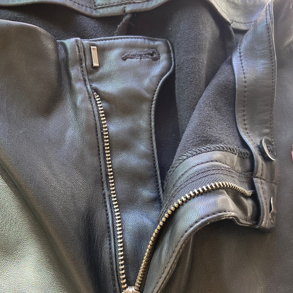 MOTHER Black Faux Leather High Waisted Seamless Looker Pants Size 28 - Picture 7 of 11